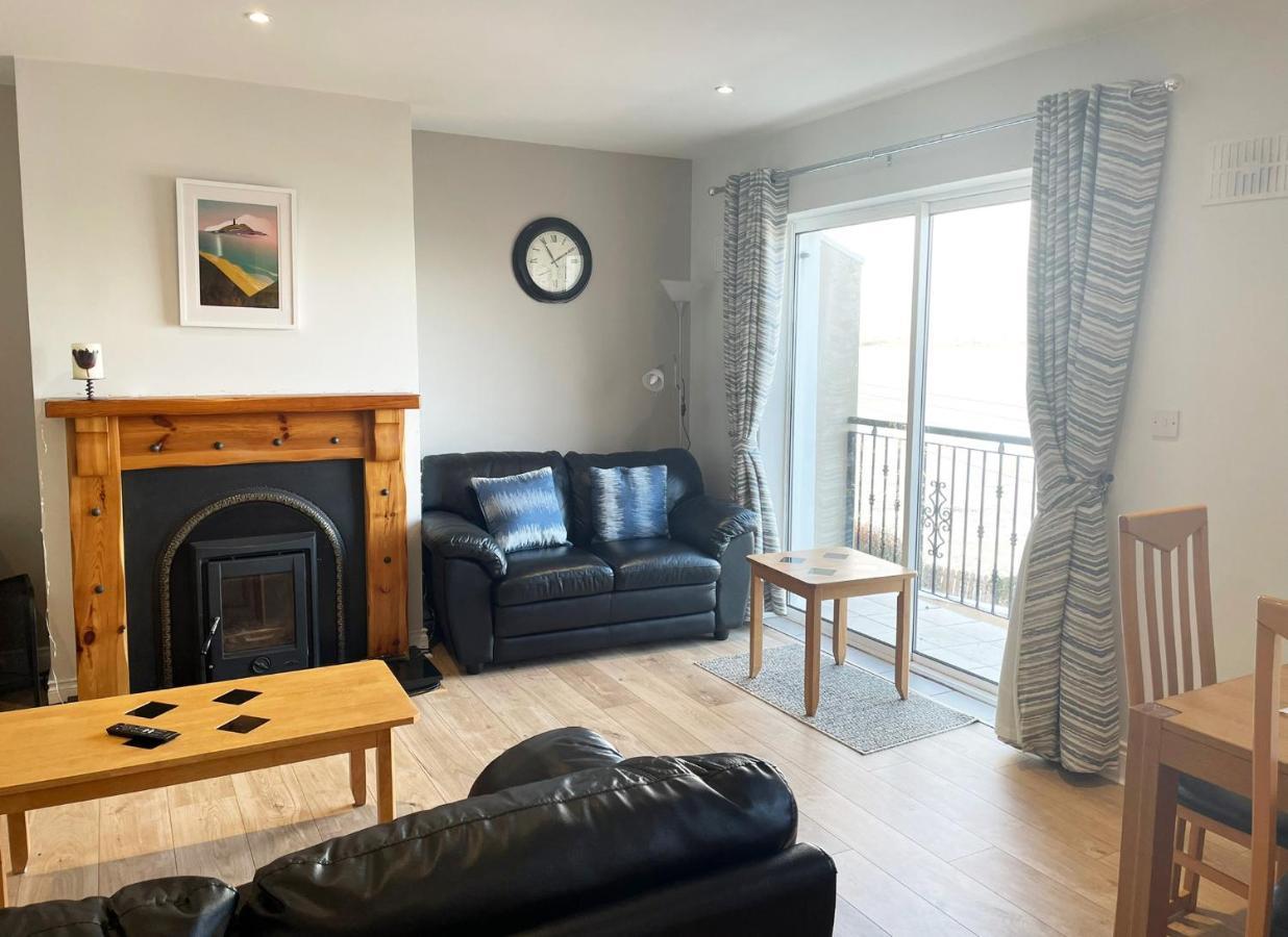 Ballycotton Holiday Apartment No 6 By Trident Holiday Homes Extérieur photo